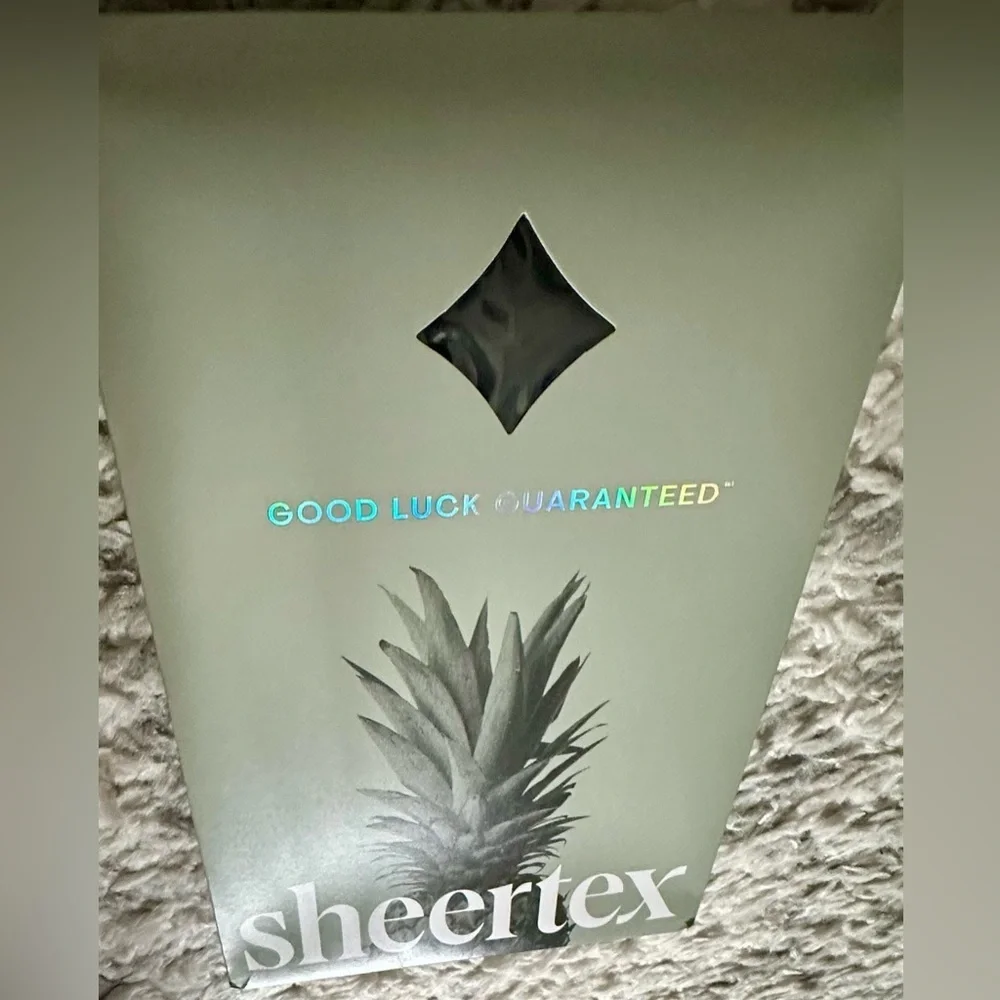 ‼️RARE‼️🎸SHEERTEX🎸🔥NWT🔥High Rise Tummy Smoothing Sheer Tights— XS